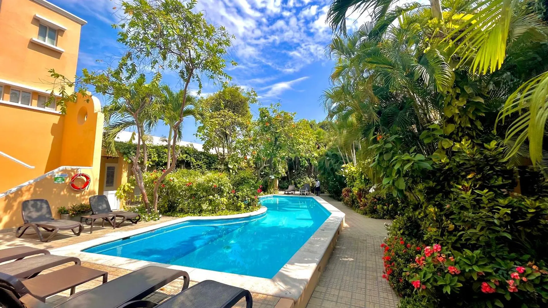 Serene Tropical Getaway Cartagena